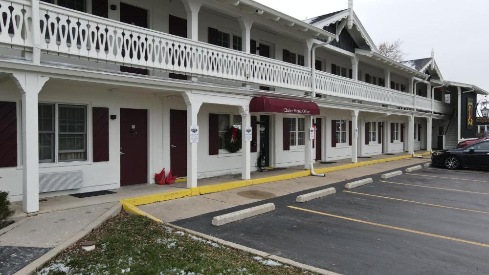 The Chalet Motel